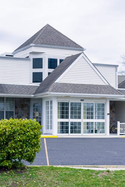 Exterior view of the building entrance of Silver Healthcare Center.