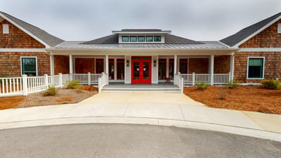 Exterior view of Legacy at Savannah Quarters entrance