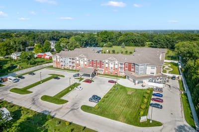 Aerial view of the Meadowview of Johnston building and parking lot