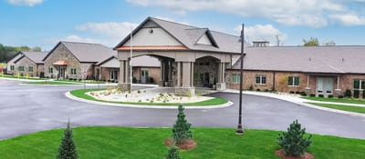 Exterior view of Cedarhurst of Frankfort facility
