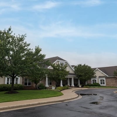 Exterior view of Kingston at Dupont with landscaped entrance