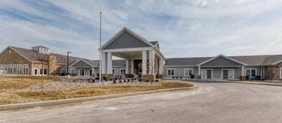 Exterior view of Cedarhurst of Fort Wayne facility