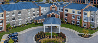 Exterior view of Cedarhurst of Beaumont with landscaping
