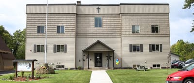Exterior view of Rivers Edge Assisted Living building