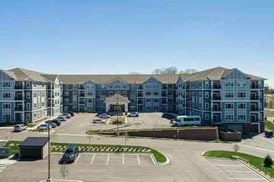 Exterior view of Havenwood Of Burnsville building