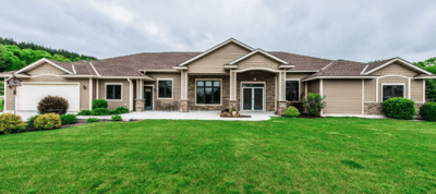Exterior view of Cannon Falls Assisted Living facility