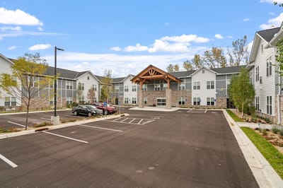 Exterior view of Caretta Senior Living Maplewood
