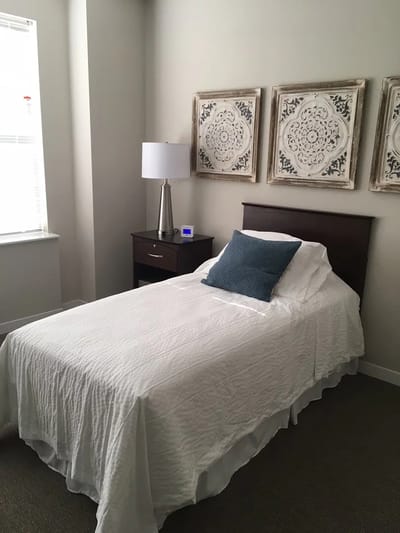 Cozy private resident room with a single bed