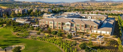 Aerial view of The Ivy at Blue Oaks facility and landscaping.