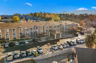 Aerial view of Rivaria Vista Grande building and parking lot.