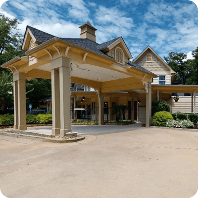 Entrance of a nursing home with a covered area