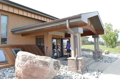 Front entrance of The Villa at Valle Vista