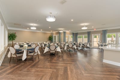 Dining room with round tables and elegant decor