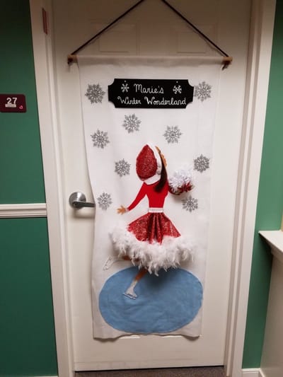 Decorative door sign for a seasonal event