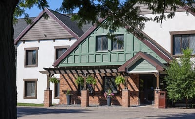 Exterior view of Cirrus Manor Residential Center
