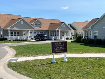 Exterior view of the Villas at Parkwood Heights