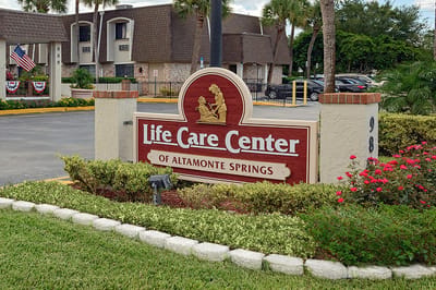 Front entrance sign of Life Care Center of Altamonte Springs