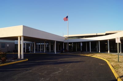 Exterior view of Starr Regional Health & Rehabilitation entrance