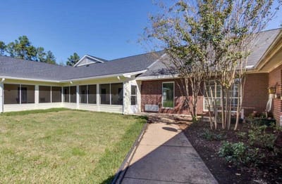 Outdoor view of a senior living facility's courtyard area