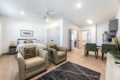 Interior view of a well-furnished resident room