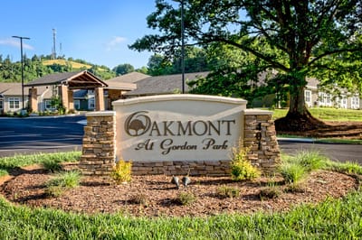 Exterior sign of Oakmont at Gordon Park