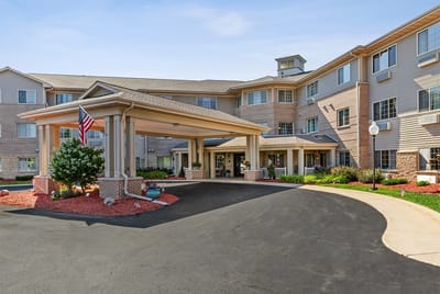 Front entrance of LakeHouse Manitowoc with landscaping