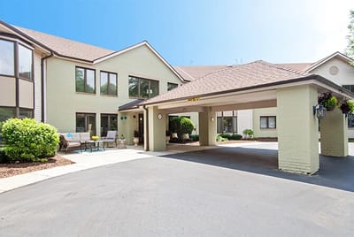 Exterior view of LakeHouse Manitowoc entrance