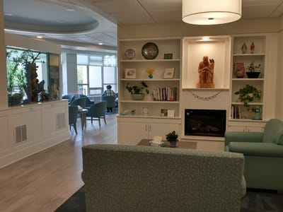 Welcoming common area with a cozy seating arrangement