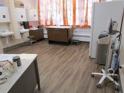 Magnolia Adult Day Care, assisted living in Fort Lee, NJ — Bright room with medical equipment and natural light
