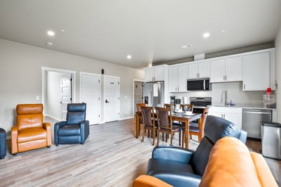 Bright and spacious common area with furniture