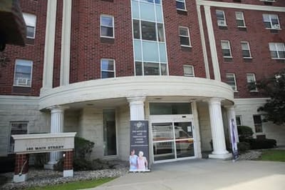 The Grand Rehabilitation and Nursing at River Valley — photo 3