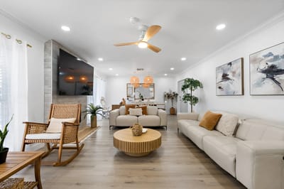 Bright and inviting common area with modern furnishings