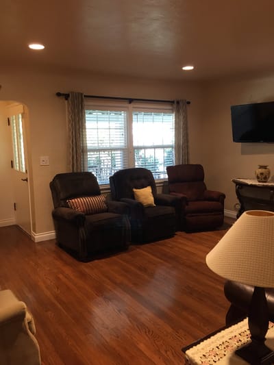 Cozy common area with comfortable seating