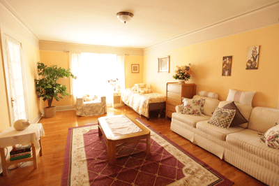 Bright and inviting common area with seating