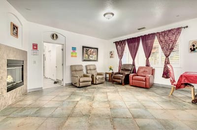 Common area with seating and decorative elements