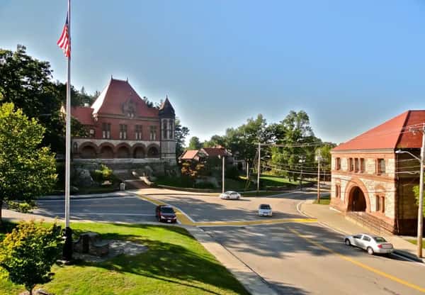 Nursing Homes in Easton, MA