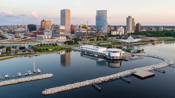 Nursing Homes in Milwaukee, WI
