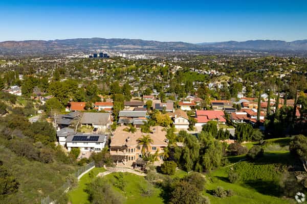 Memory Care in Woodland Hills, CA