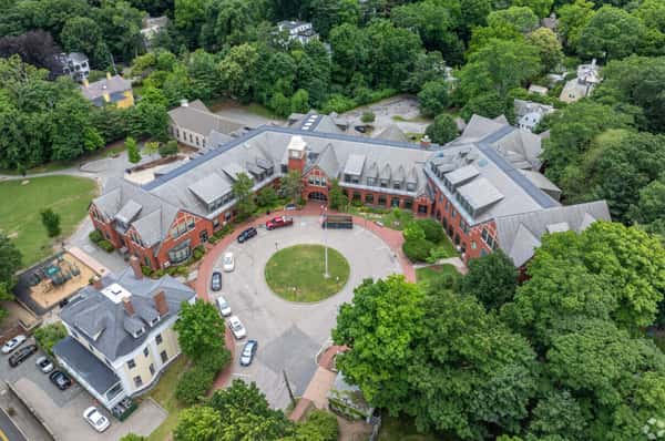 Assisted Living in Lincoln, MA