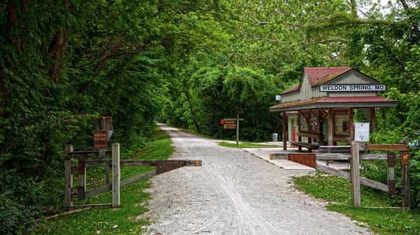 Memory Care in Weldon Spring, MO