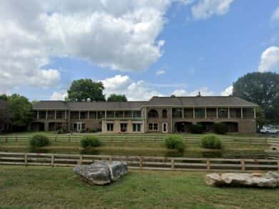 Twinbrook Hotel Apartments