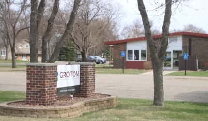 Golden Living Center – Groton