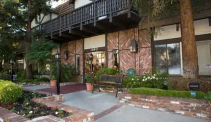 Jasmin Terrace at El Molino