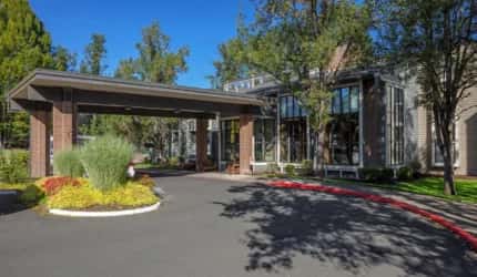 Creekside Village Retirement Residence