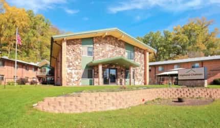 Highland Chateau Health + Rehabilitation Clinic