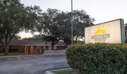 Hacienda Oaks Nursing & Rehabilitation Center