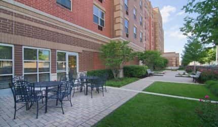 Senior Suites of Kelvyn Park