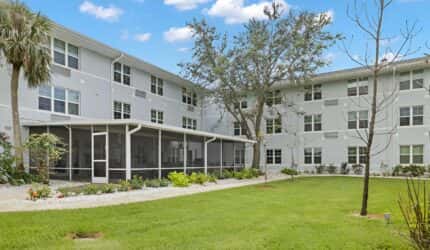 Palm Harbor Apartments