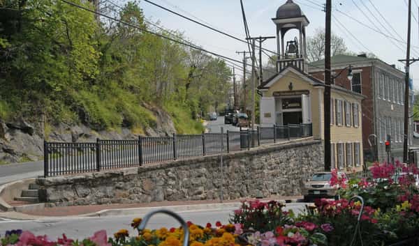 Senior Living in Ellicott City, MD