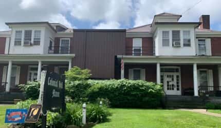 Colonial Hall Manor